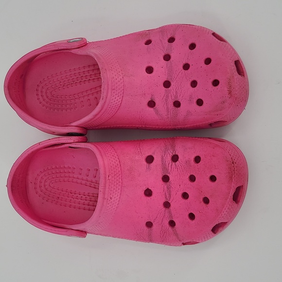 CROCS Shoes Crocs 9 Pink Slip On Indoor Outdoor Shoes Cozy